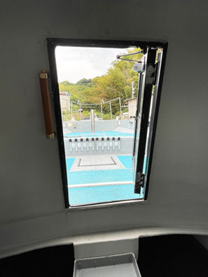 キャビン前ロッドホルダー